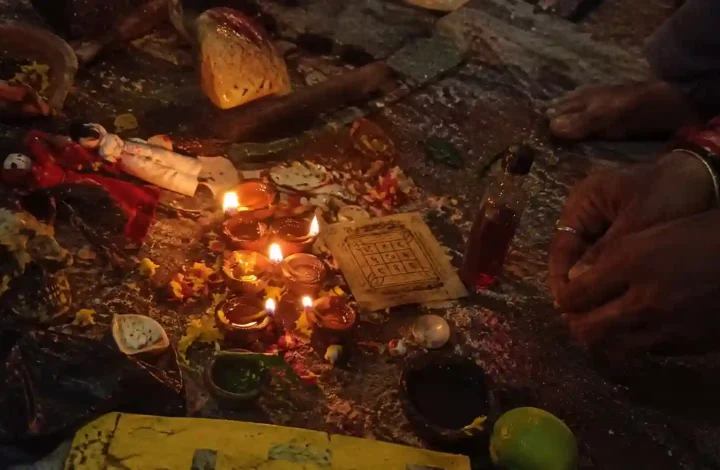 टोना टोटका के लक्षण क्या हैं? सच, डर और बचाव की सही समझ